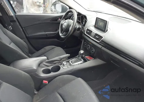 2015 Mazda Mazda3 I Sport z USA, uszkodzony, nr VIN JM1BM1U79F1260457